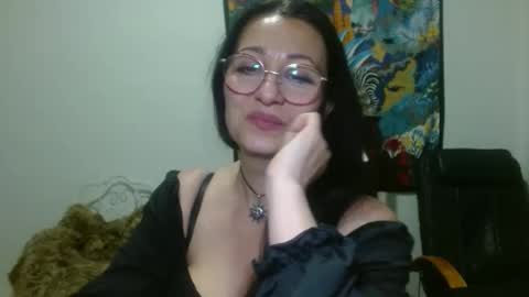 GinaONeon online show from April 8, 6:32 pm