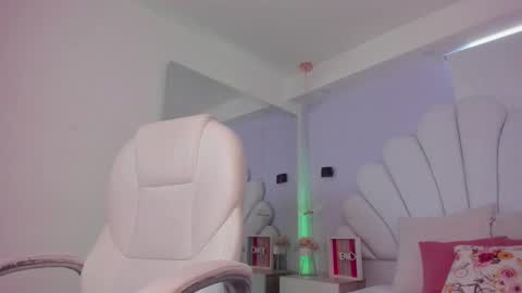 Ginebra Ness online show from November 6, 1:50 pm