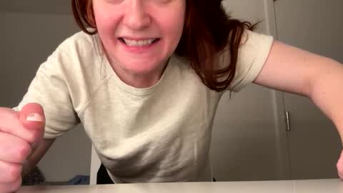 gingerlynx online show from February 18, 6:01 am