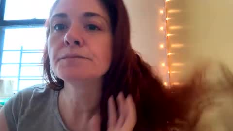 gingerlynx online show from November 23, 6:20 pm