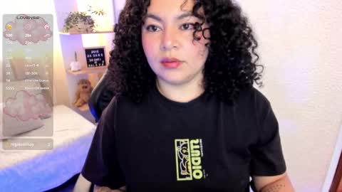 girl_inline online show from February 21, 9:22 pm