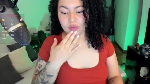 girl_inline online show from October 6, 1:11 am