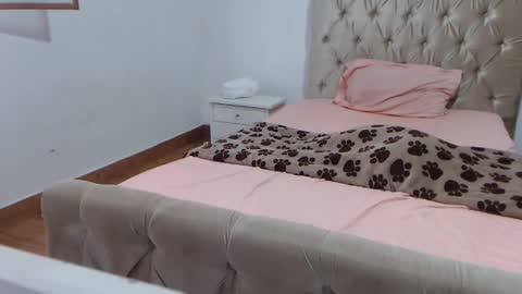 Victoria online show from November 15, 2:18 pm