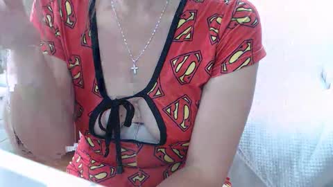 Victoria online show from December 20, 6:34 pm