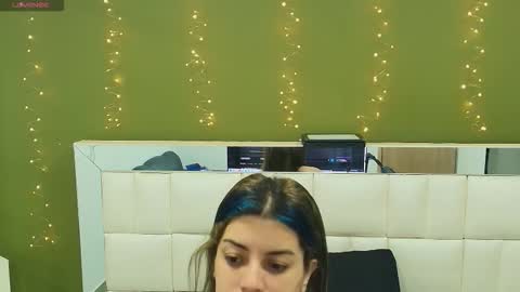 Snapshot of gisell_gomez chatting on September 24, 12:15 pm Gisell online show from September 24, 12:15 pm