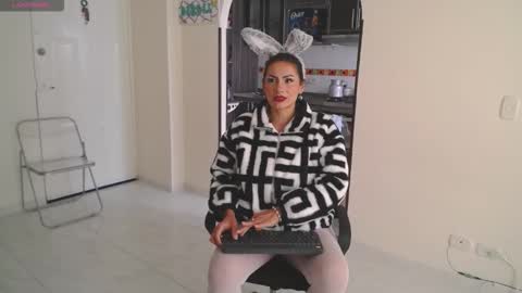 Giselle  online show from November 21, 2:08 pm