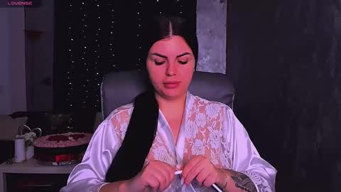 Giulia online show from November 11, 4:30 am