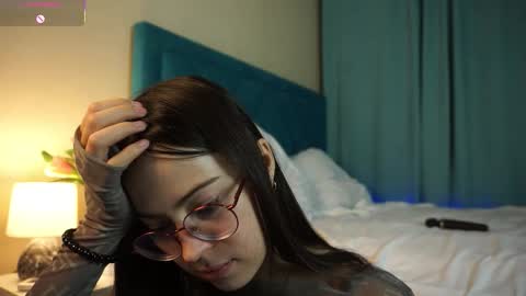 Agness online show from November 18, 3:46 pm