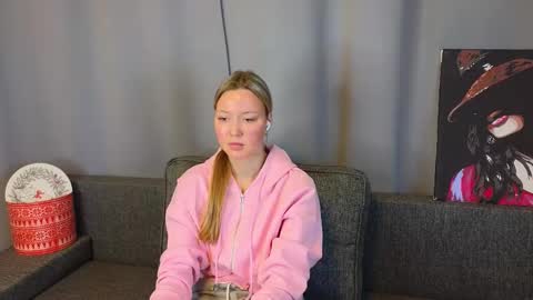 glennabayles online show from December 24, 5:49 am