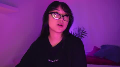 Mimi online show from April 20, 10:13 pm