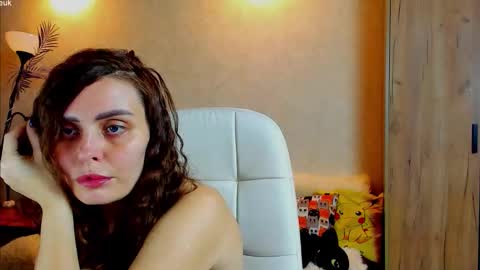 Gloria Wood online show from November 8, 4:34 pm