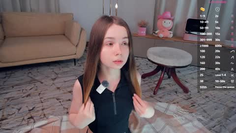 Ann Eliz and Gigi online show from March 20, 7:41 pm