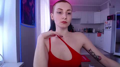 Elpis Foxter online show from May 2, 11:35 am