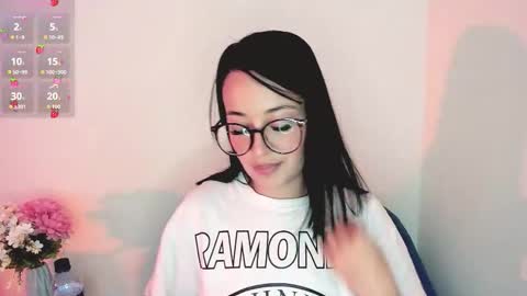 M A R T I N A  online show from November 18, 7:59 pm