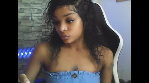 Snapshot of goldamethyst98 chatting on September 18, 6:17 pm Amethyst online show from September 18, 6:17 pm