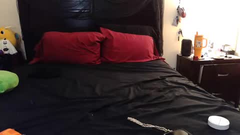 gothbaby305 online show from October 27, 6:09 am