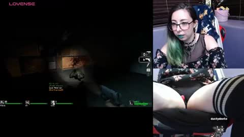 gothic_cutie online show from April 18, 7:07 pm