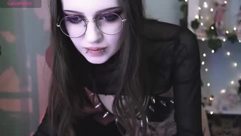 V online show from April 30, 10:14 pm