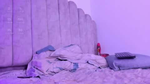 Laia  online show from September 25, 1:59 am