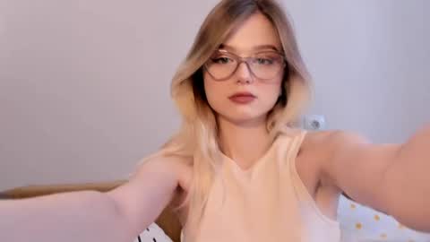 Grace Smit online show from February 21, 5:46 am