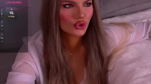 Grace online show from November 10, 4:13 pm