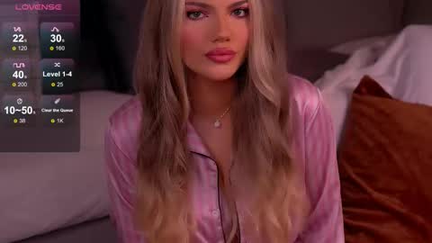 Grace online show from November 20, 2:18 pm