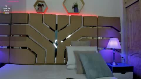 greidy_baker online show from October 22, 3:11 am