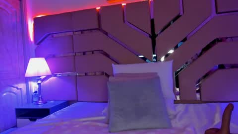 greidy_baker online show from April 15, 3:07 am