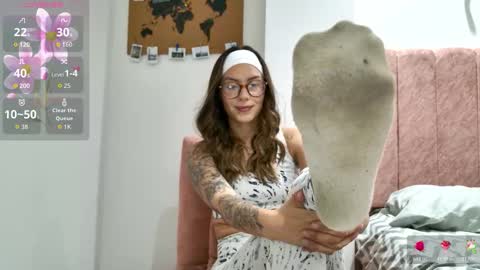  Emmy  online show from February 3, 3:15 am