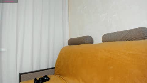 greys_fox online show from July 13, 10:10 pm
