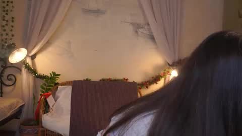 Gwen online show from December 22, 8:28 am