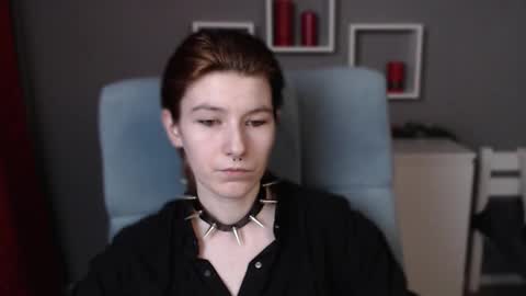 guitarandangell online show from December 19, 7:11 am