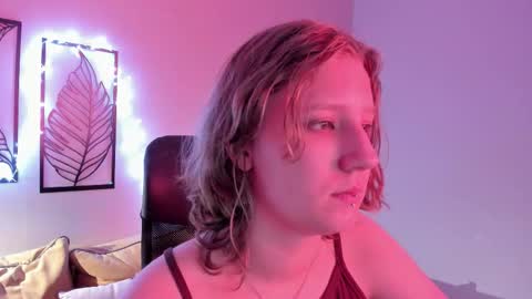 Hailey online show from November 20, 9:10 am