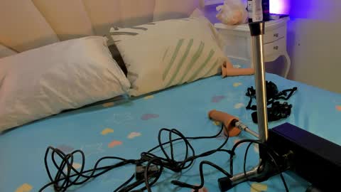 haileysans online show from April 10, 11:38 am