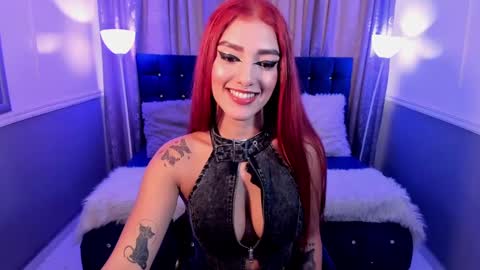 Snapshot of hallsred_rh chatting on January 19, 9:45 pm Halls Red online show from January 19, 9:45 pm
