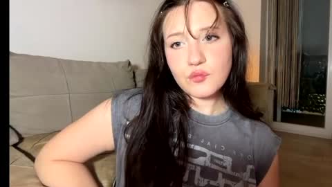 hanahwoods online show from July 17, 5:27 pm