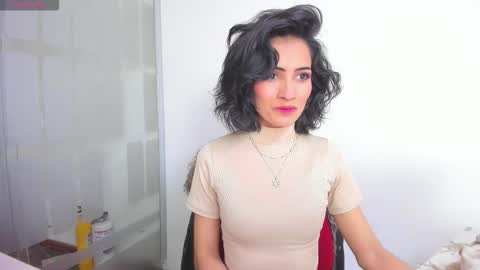 Sara online show from January 5, 7:50 pm