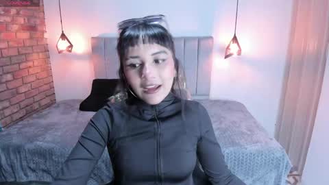 Hanna clark online show from May 18, 11:38 am