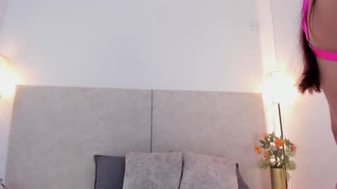 hanna_gomeez online show from February 4, 7:50 pm