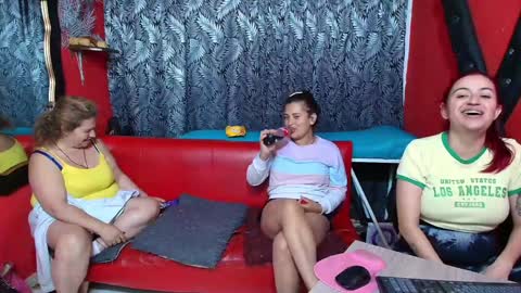 Snapshot of hanna_mature01 chatting on February 26, 1:25 am Hanna online show from February 26, 1:25 am