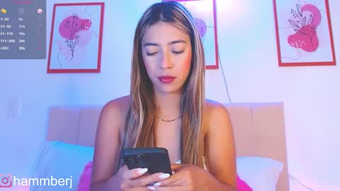 Snapshot of hannabronw chatting on February 19, 9:25 pm Eliana online show from February 19, 9:25 pm