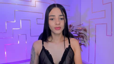 Snapshot of hannahjamesx chatting on September 11, 6:19 pm HANNAH J online show from September 11, 6:19 pm