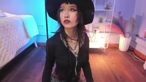 Hannah online show from February 11, 12:28 pm