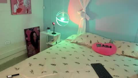 Hannah online show from October 28, 12:00 pm