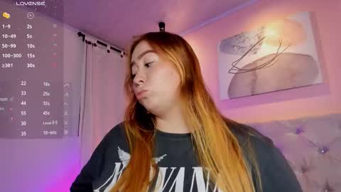 hannamartinn_ online show from November 4, 1:54 am