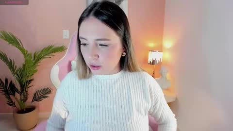 Hanna Miller  online show from December 15, 11:54 pm