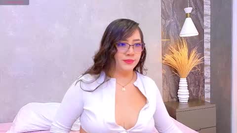 hannaprada1 online show from December 17, 11:58 am