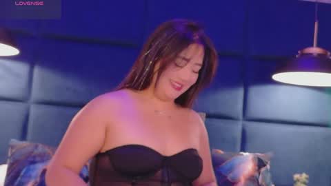 hannaprada1 online show from June 1, 11:45 am