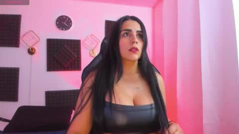 Hanna  online show from November 21, 9:06 pm