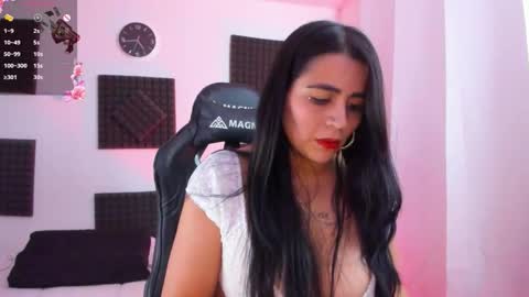 Hanna  online show from October 23, 9:43 pm